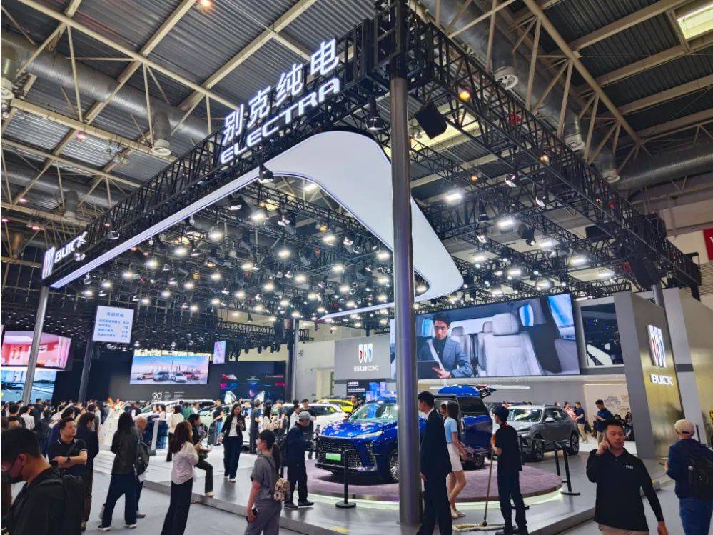 藍(lán)牌的GL8已經(jīng)天下無敵,那綠牌的GL8能不能收回失地?