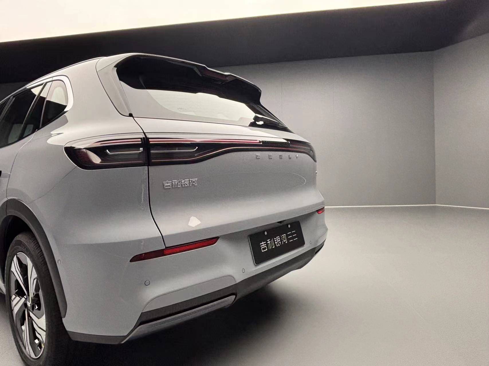 配國產芯片就一定差么?吉利銀河E5表示除了智能我還有大空間