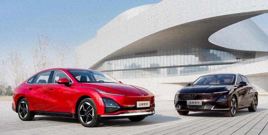 買10萬級家用轎車,長安啟源A05和五菱星光誰更合適?