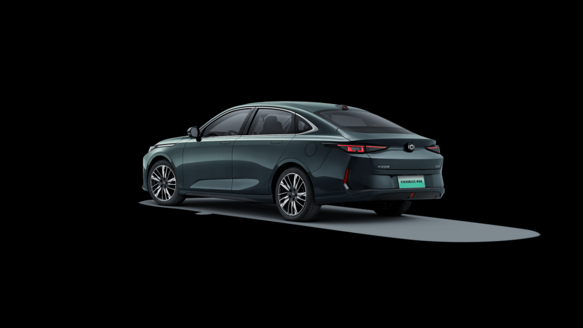 買10萬級家用轎車,長安啟源A05和五菱星光誰更合適?