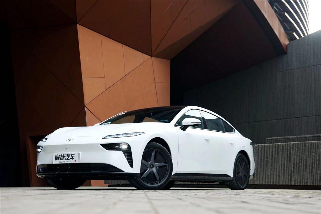 東風(fēng)奕派余飛:“區(qū)隔”突圍,千難萬(wàn)難