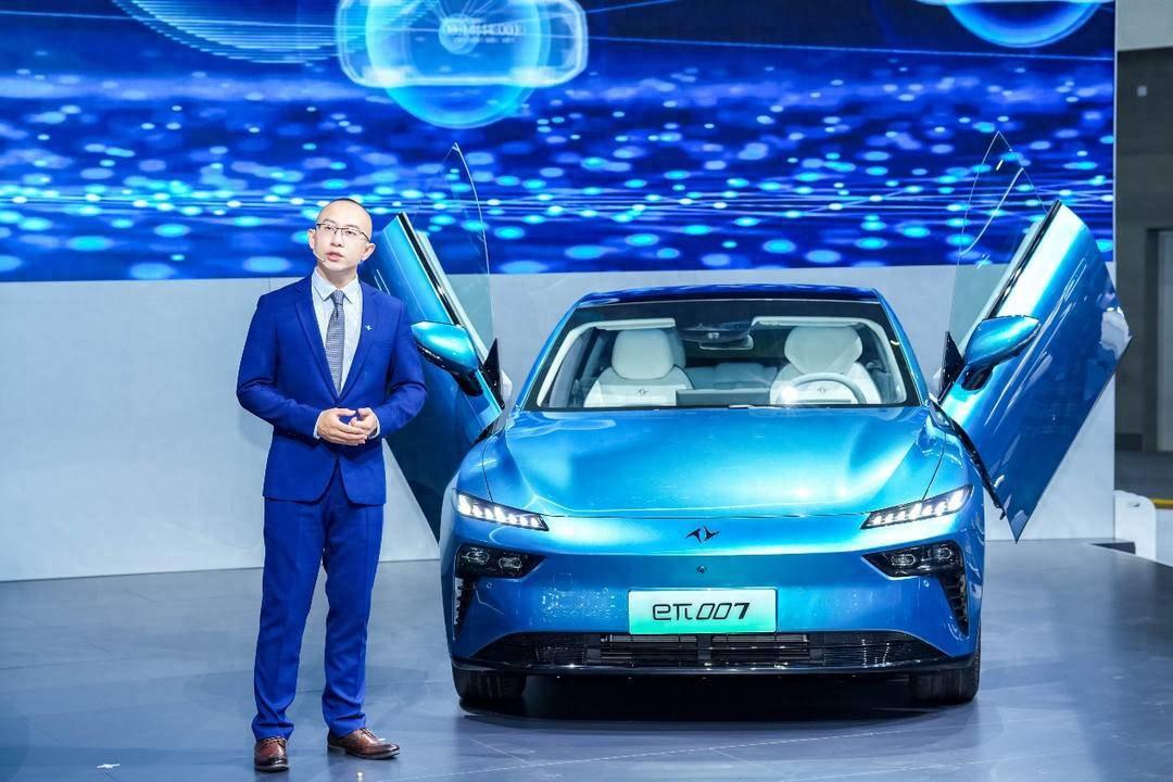 東風(fēng)奕派余飛:“區(qū)隔”突圍,千難萬(wàn)難