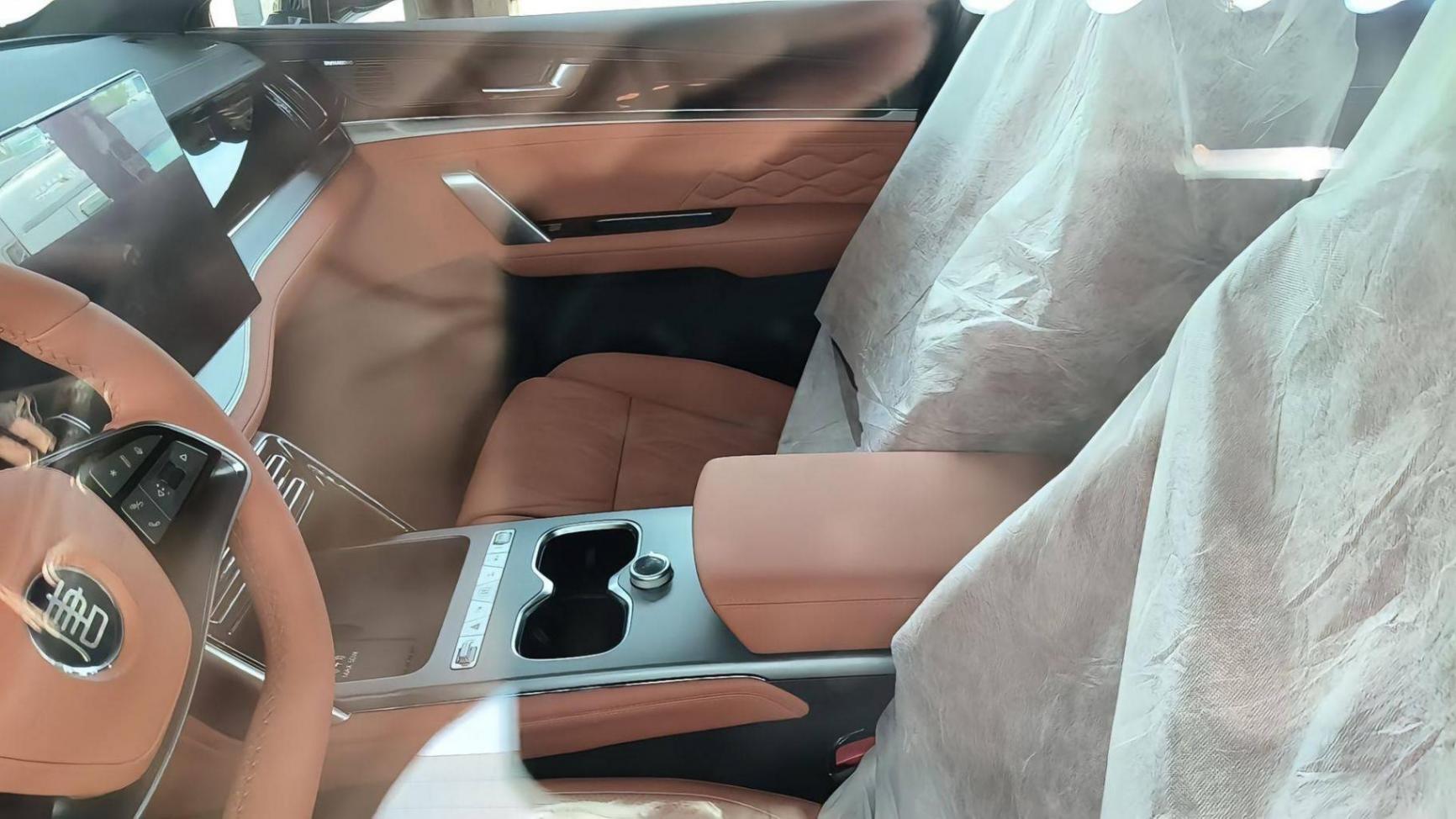 比亞迪唐DM-i加推款曝光,黑武士風格+續航160km,配懷擋+冰箱